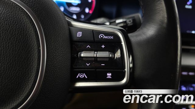 Kia Canival 2023 — photo 30