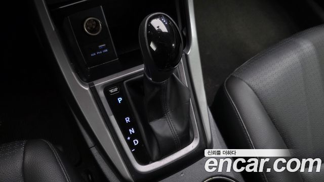 Hyundai AVANTE 2016 — photo 9