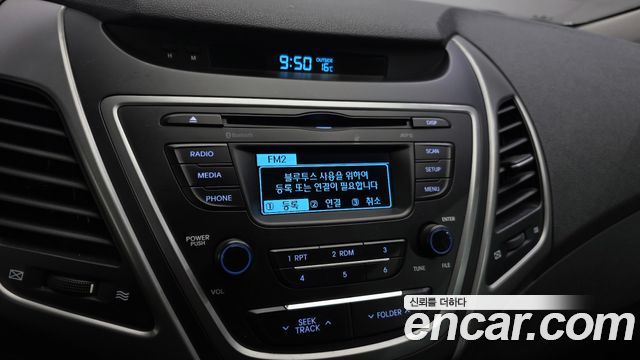 Hyundai AVANTE 2016 — photo 16