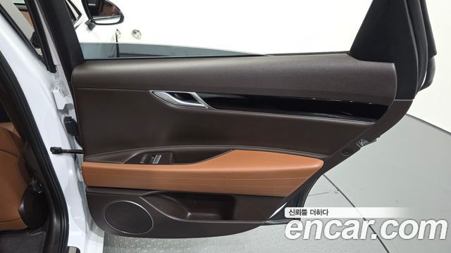Genesis G80 2023 — photo 15