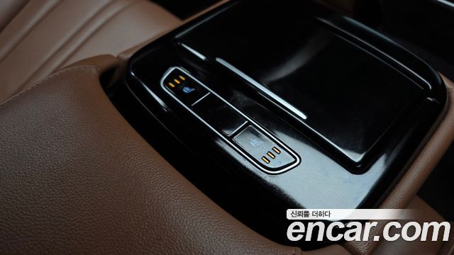 Genesis G80 2023 — photo 30