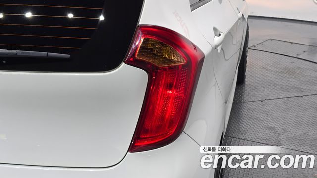 Kia morning 2014 — photo 9