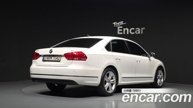 Volkswagen Passat 2015 — photo 2