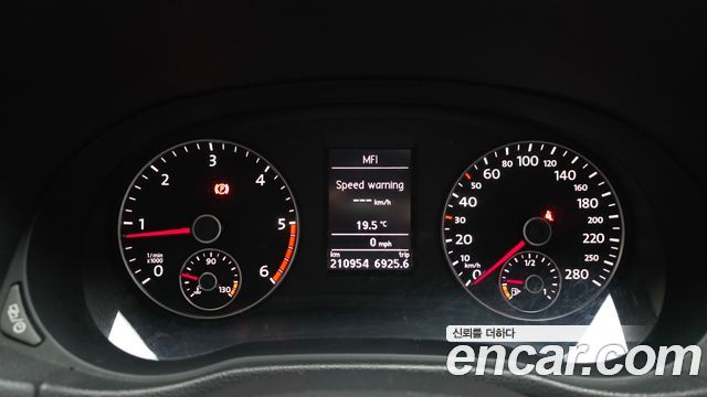 Volkswagen Passat 2015 — photo 11