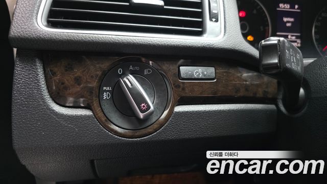 Volkswagen Passat 2015 — photo 29