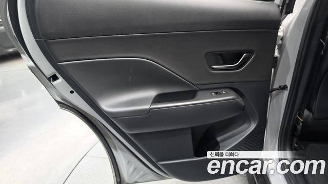 Hyundai Kona 2023 — photo 15