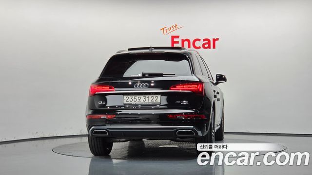 Audi Q5 2023 — photo 4