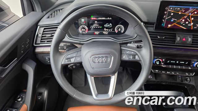 Audi Q5 2023 — photo 18
