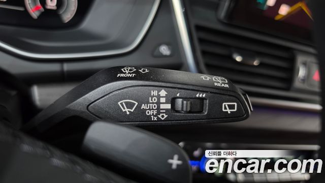 Audi Q5 2023 — photo 21