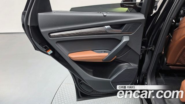 Audi Q5 2023 — photo 15