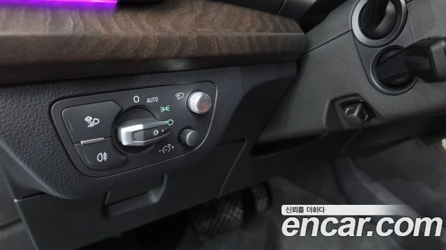 Audi Q5 2023 — photo 28