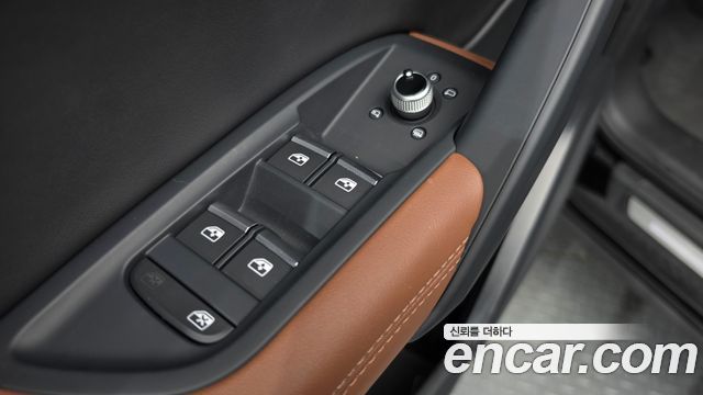 Audi Q5 2023 — photo 35