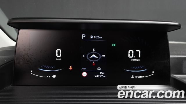 Hyundai Staria 2022 — photo 8