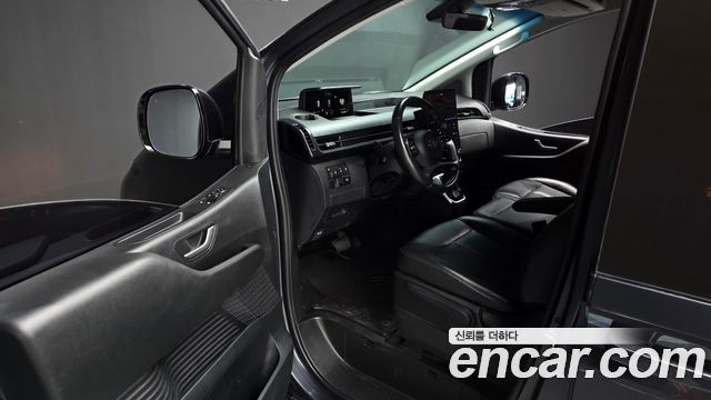 Hyundai Staria 2022 — photo 10