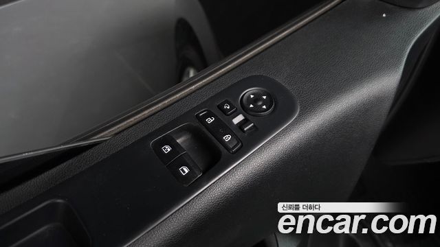 Hyundai Staria 2022 — photo 17