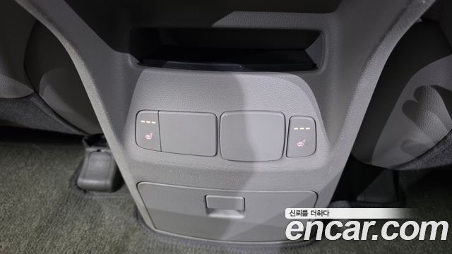 Kia Canival 2018 — photo 25