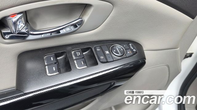 Kia Canival 2018 — photo 30