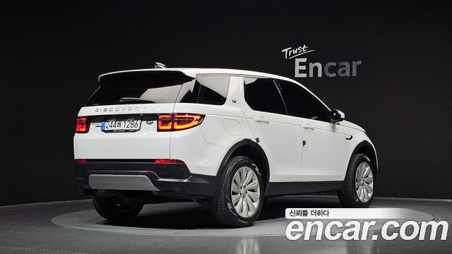 Land Rover Discovery Sport 2020 — photo 2