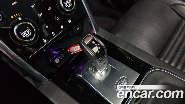 Land Rover Discovery Sport 2020 — photo 12