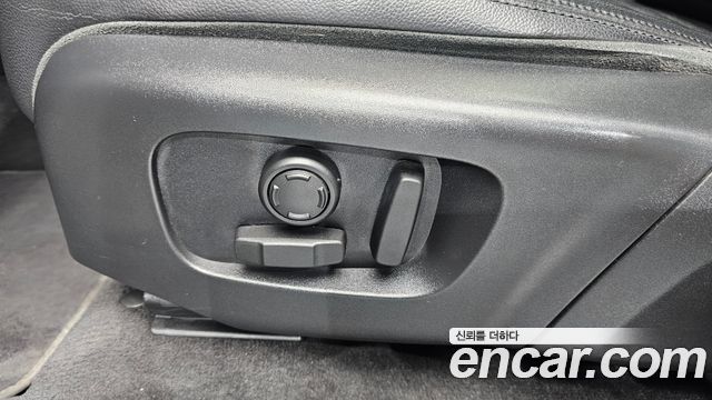 Land Rover Discovery Sport 2020 — photo 32