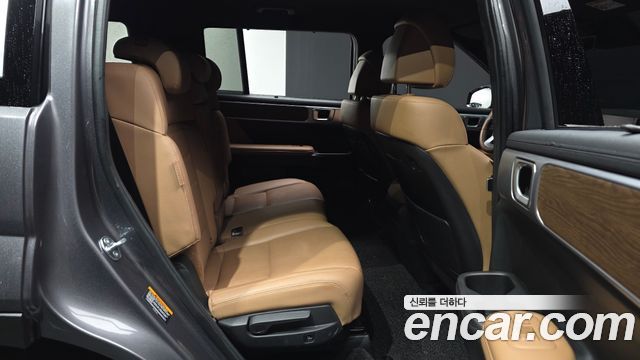 Hyundai Santafe 2025 — photo 11