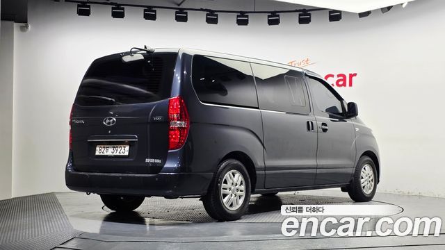 Hyundai Starex 2018 — photo 2