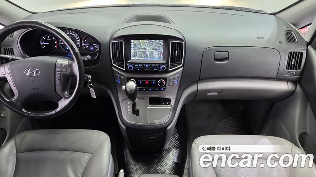 Hyundai Starex 2018 — photo 10
