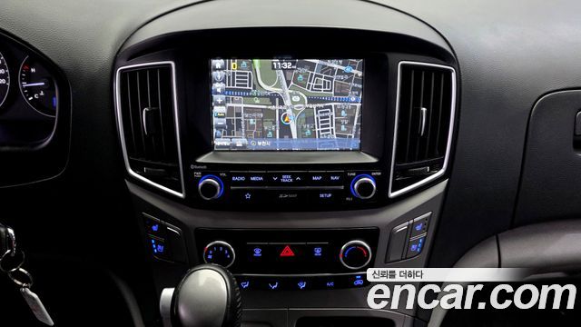 Hyundai Starex 2018 — photo 20