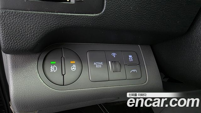 Hyundai Starex 2018 — photo 22