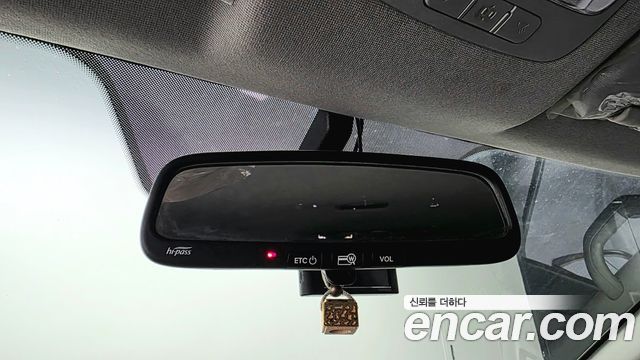 Hyundai Starex 2018 — photo 23