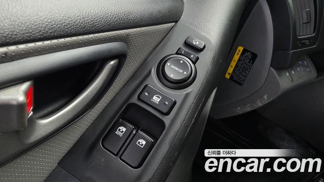 Hyundai Starex 2018 — photo 27