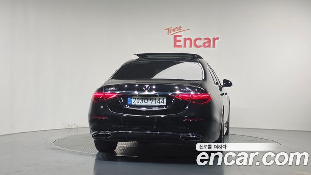 Mercedes-Benz S-Class 2022 — photo 4