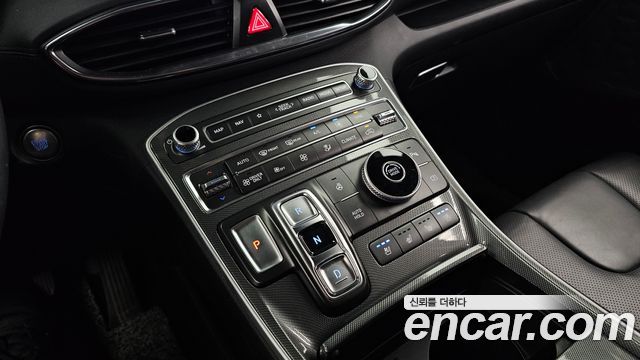 Hyundai Santafe 2022 — photo 12