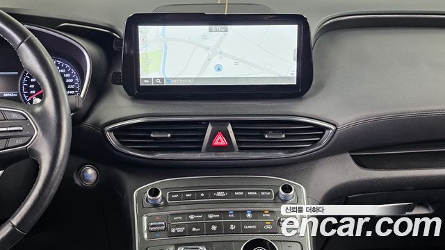 Hyundai Santafe 2022 — photo 23