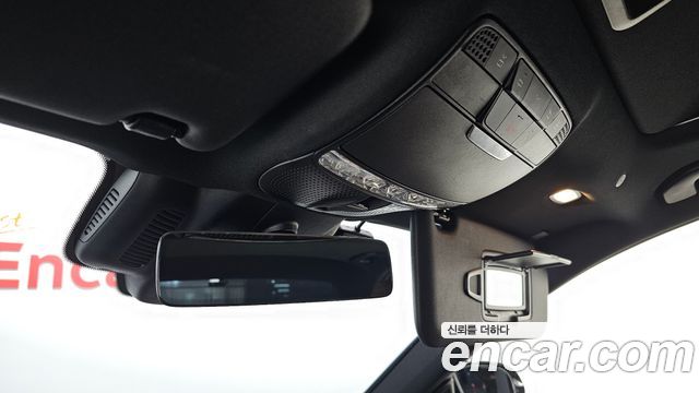 Mercedes-Benz E-Class 2023 — photo 24