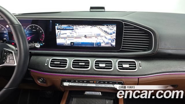 Mercedes-Benz GLE-Class 2025 — photo 13