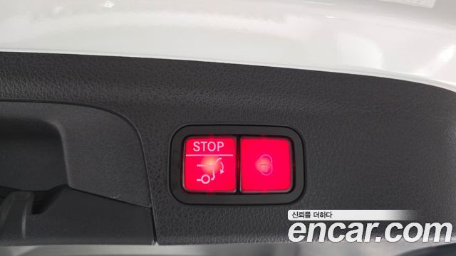Mercedes-Benz GLE-Class 2025 — photo 17
