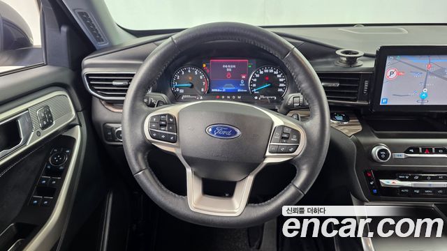 Ford Explorer 2020 — photo 19