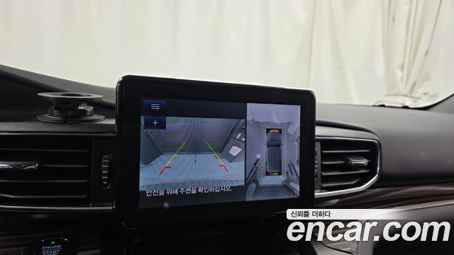 Ford Explorer 2020 — photo 21