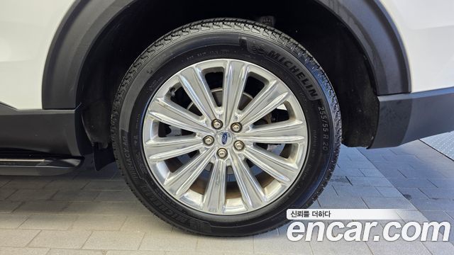 Ford Explorer 2020 — photo 7