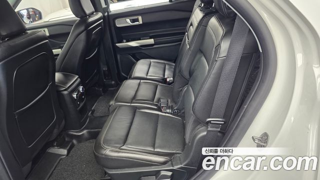 Ford Explorer 2020 — photo 16