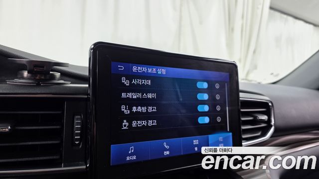 Ford Explorer 2020 — photo 29