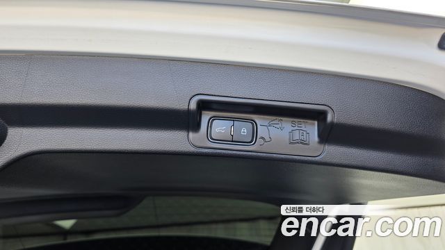 Ford Explorer 2020 — photo 31