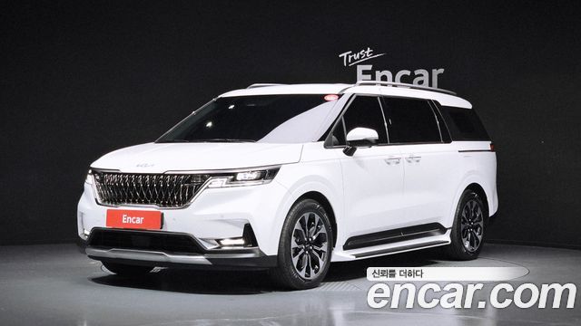 Kia Canival 2023 — photo 1
