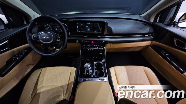 Kia Canival 2023 — photo 10