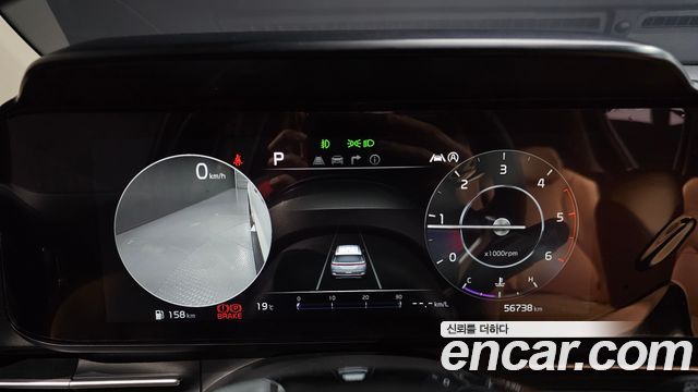 Kia Canival 2023 — photo 11
