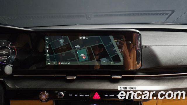 Kia Canival 2023 — photo 18