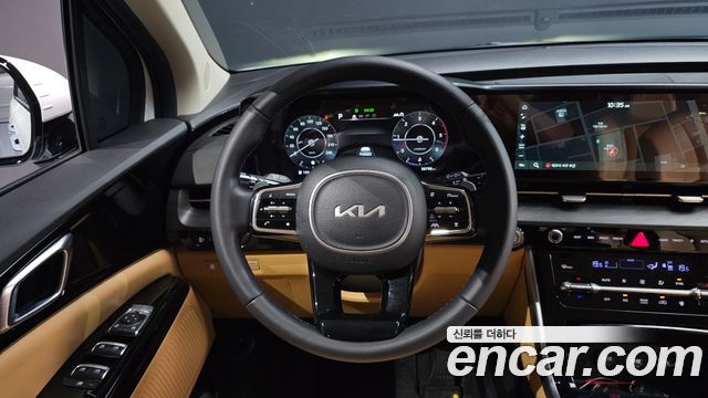 Kia Canival 2023 — photo 19