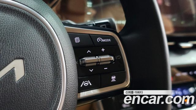 Kia Canival 2023 — photo 23