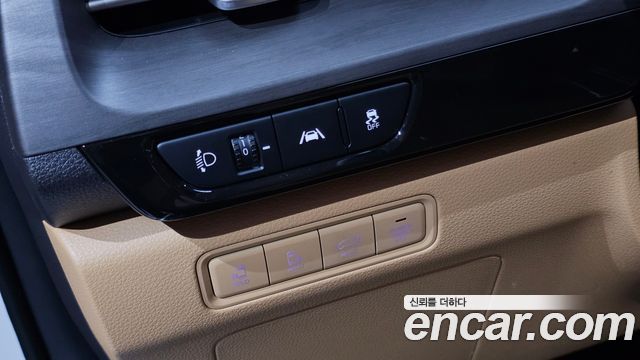 Kia Canival 2023 — photo 26